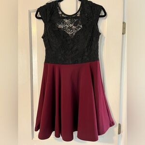 Juniors black and maroon dress
